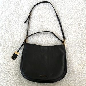 Lauren Ralph Lauren black leather shoulder bag purse strap gold hardware classy